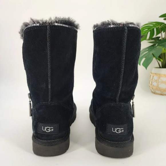 Ugg classic sequin zip sheepskin boots booties size 7 - Picture 4 of 9